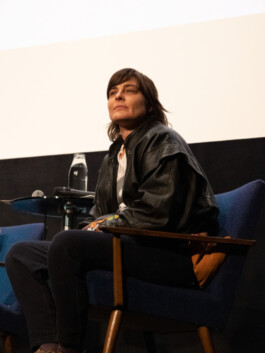 Foto von einem Panelgast auf der Bühne im Stadtkino Wien 